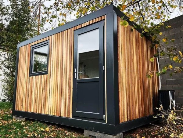 3888852315-600x452-1 Módulo contenedor convertido