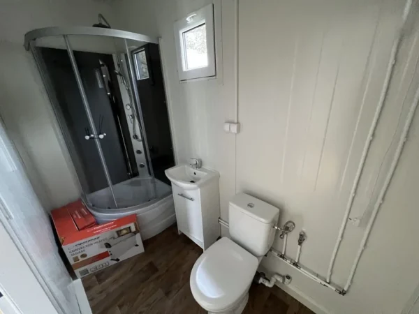 Unidad residencial / Unidad de oficinas de 24 m²